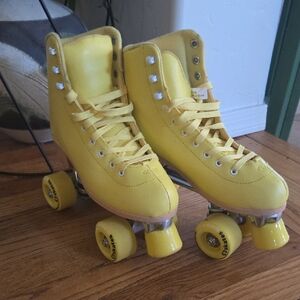 Seven7 Yellow Roller Skates